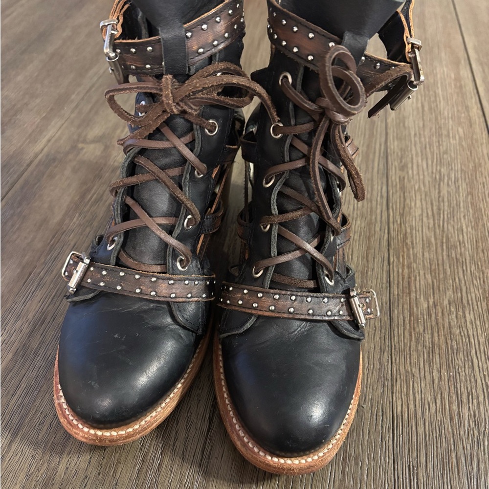 Freebird Black and Brown Lace-Up Boots - Picture 2 of 7